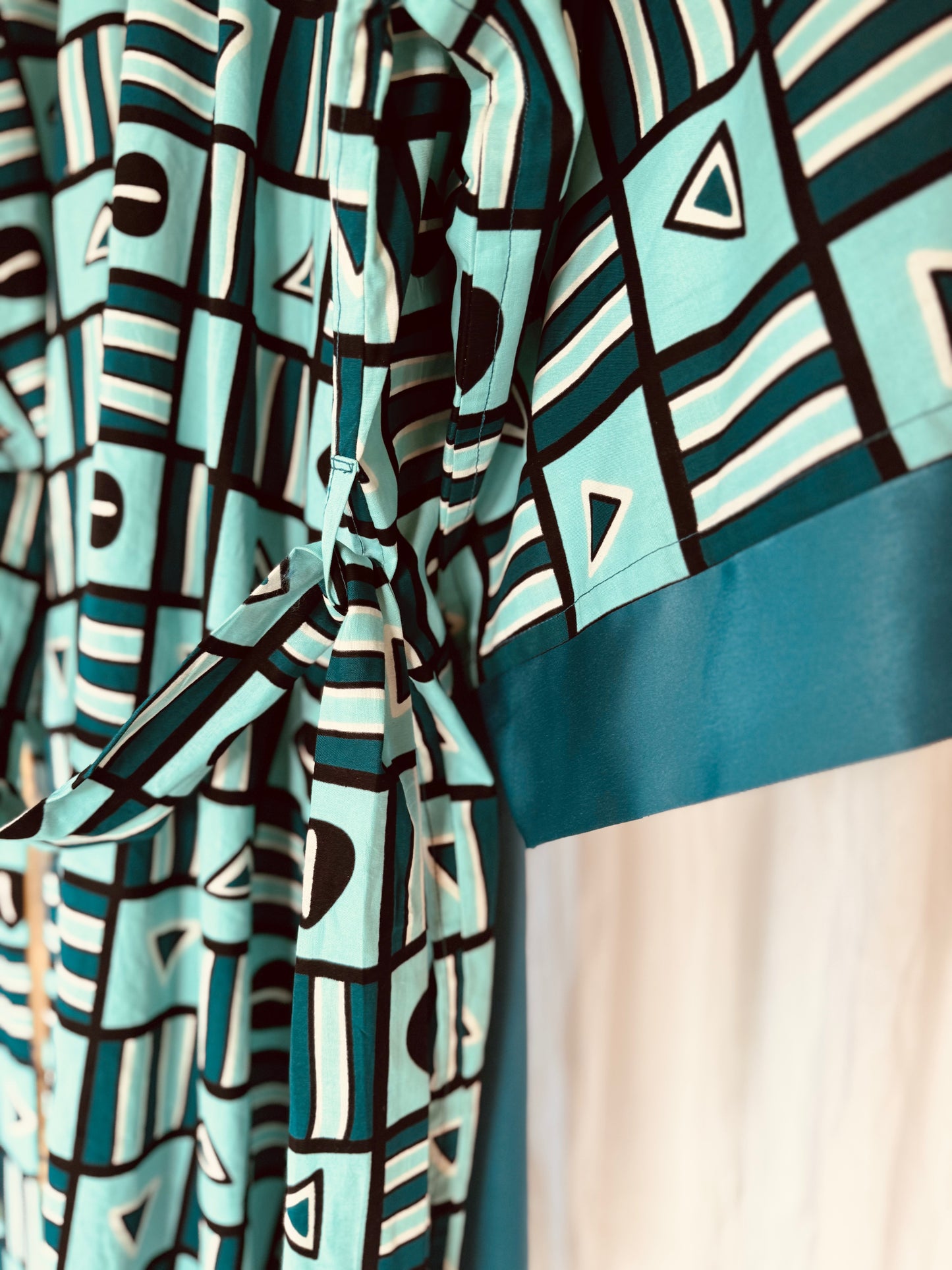 Afrikimo "Beaming Bean" - Teal Satin
