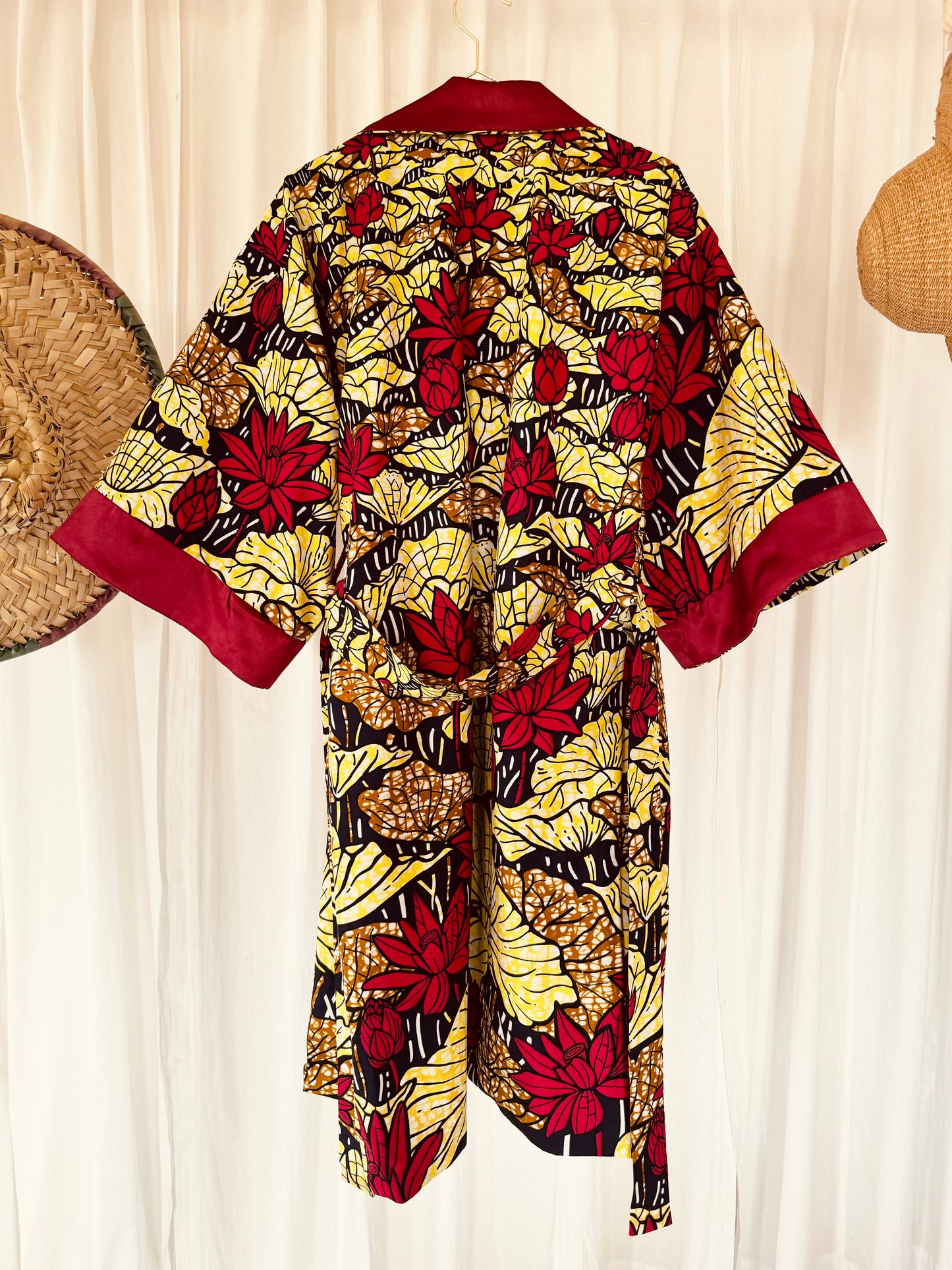 Wendbarer Afrikimo "Lake of Lotus II" - Dunkelroter Satin