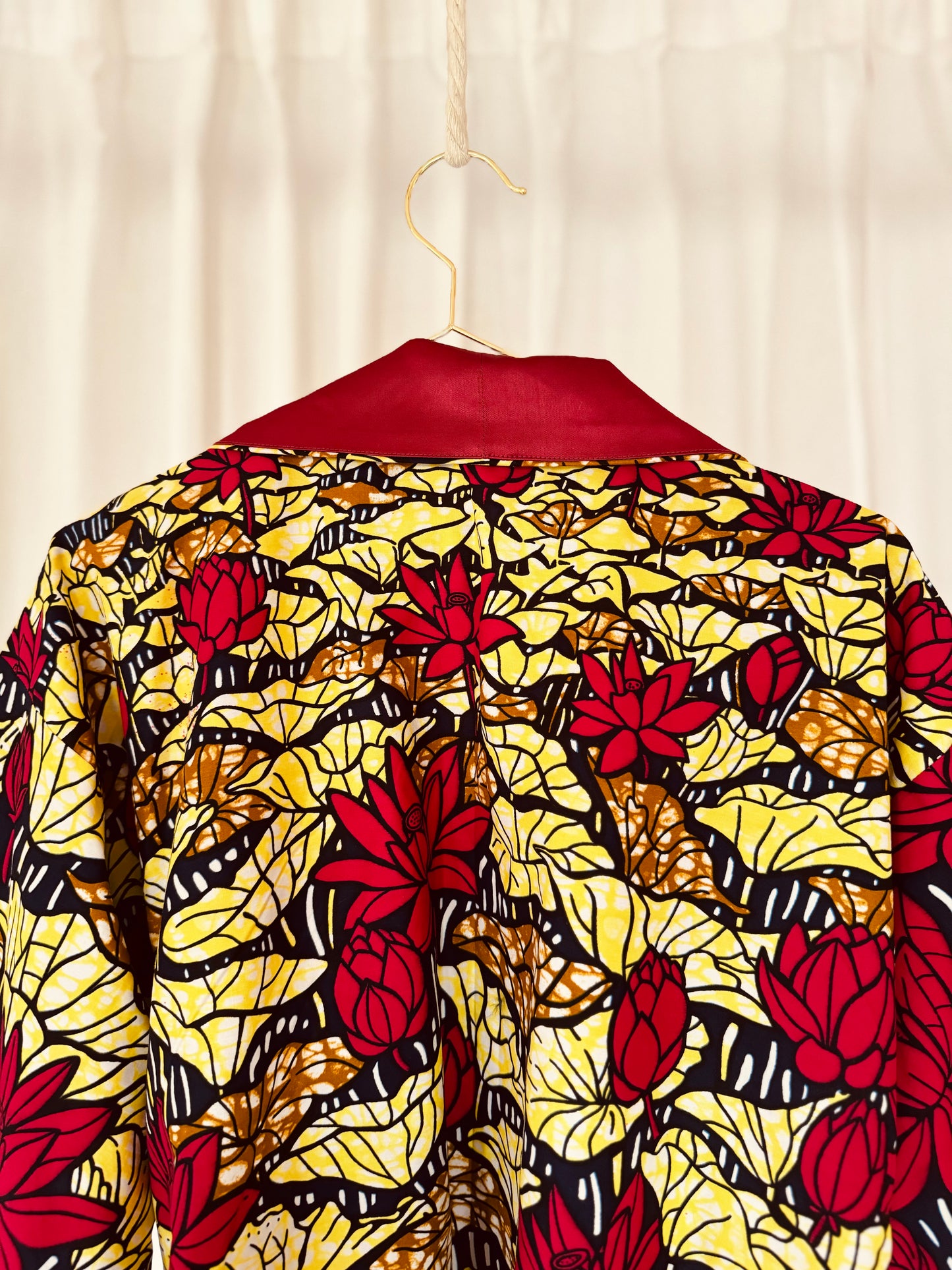 Wendbarer Afrikimo "Lake of Lotus II" - Dunkelroter Satin