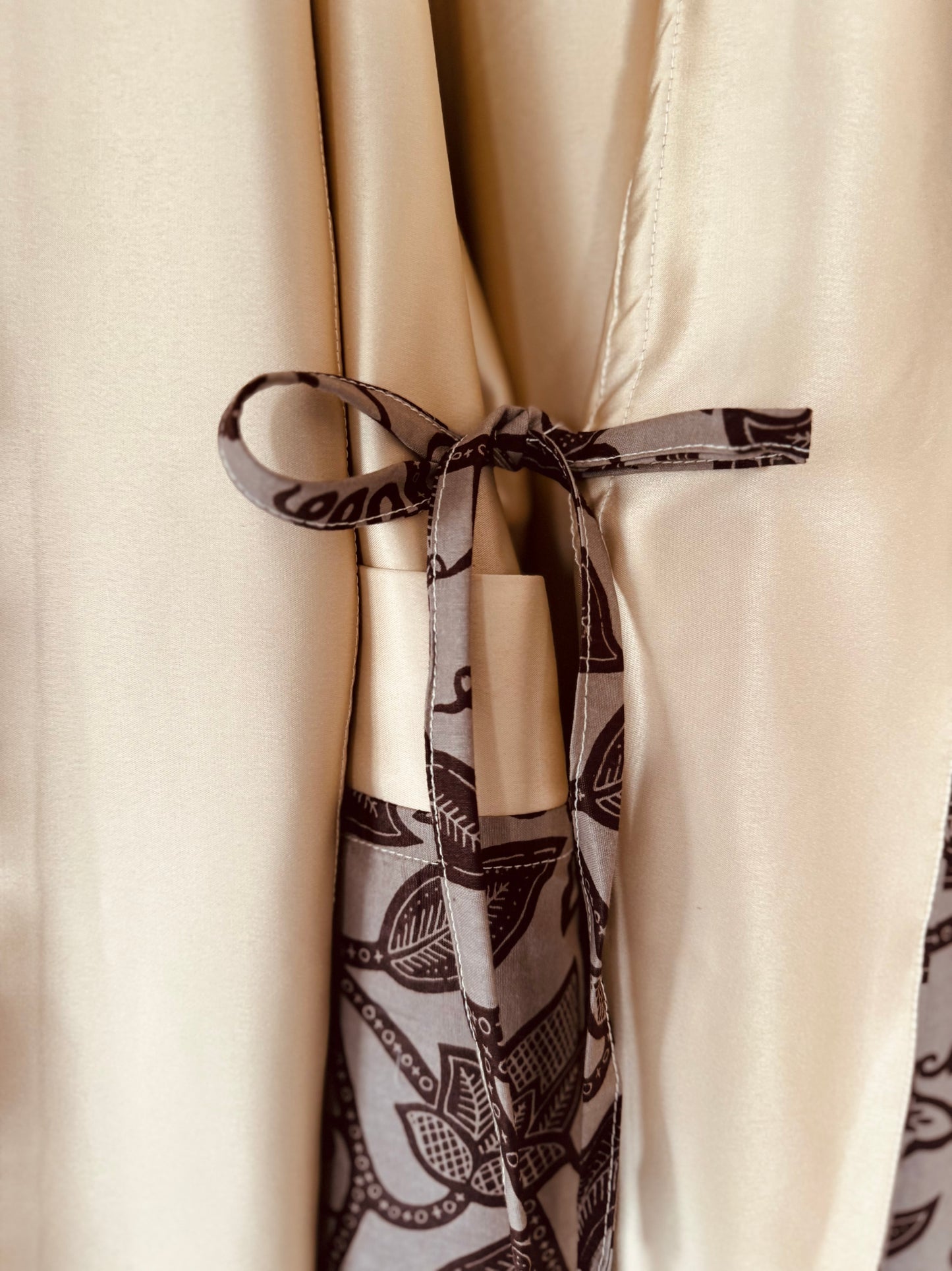 Wendbarer Afrikimo "Rise and Shine IV" - Creme Satin