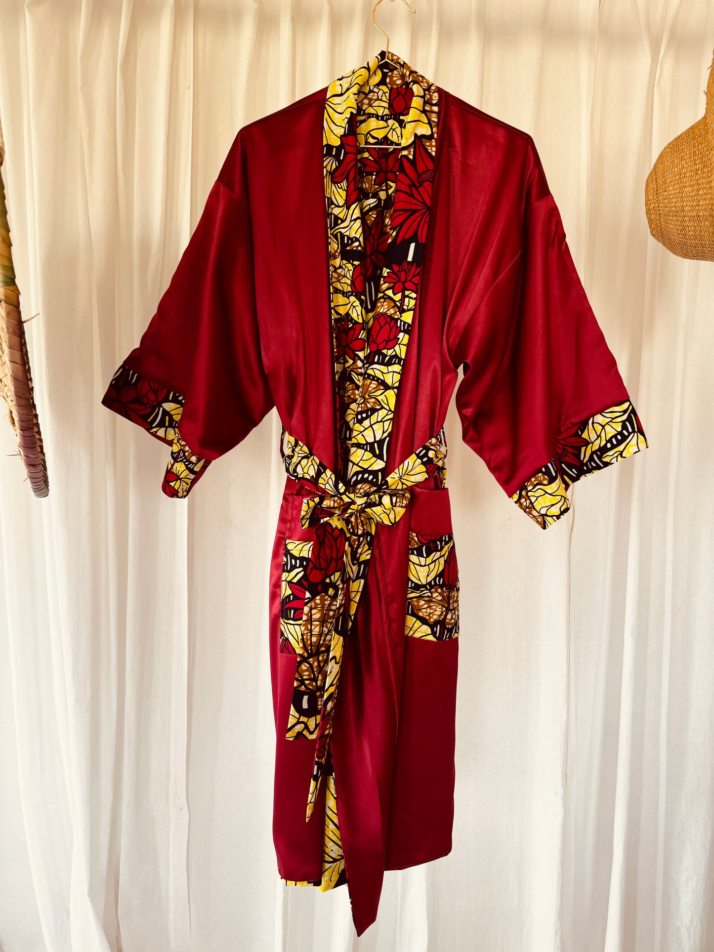 Wendbarer Afrikimo "Lake of Lotus II" - Dunkelroter Satin