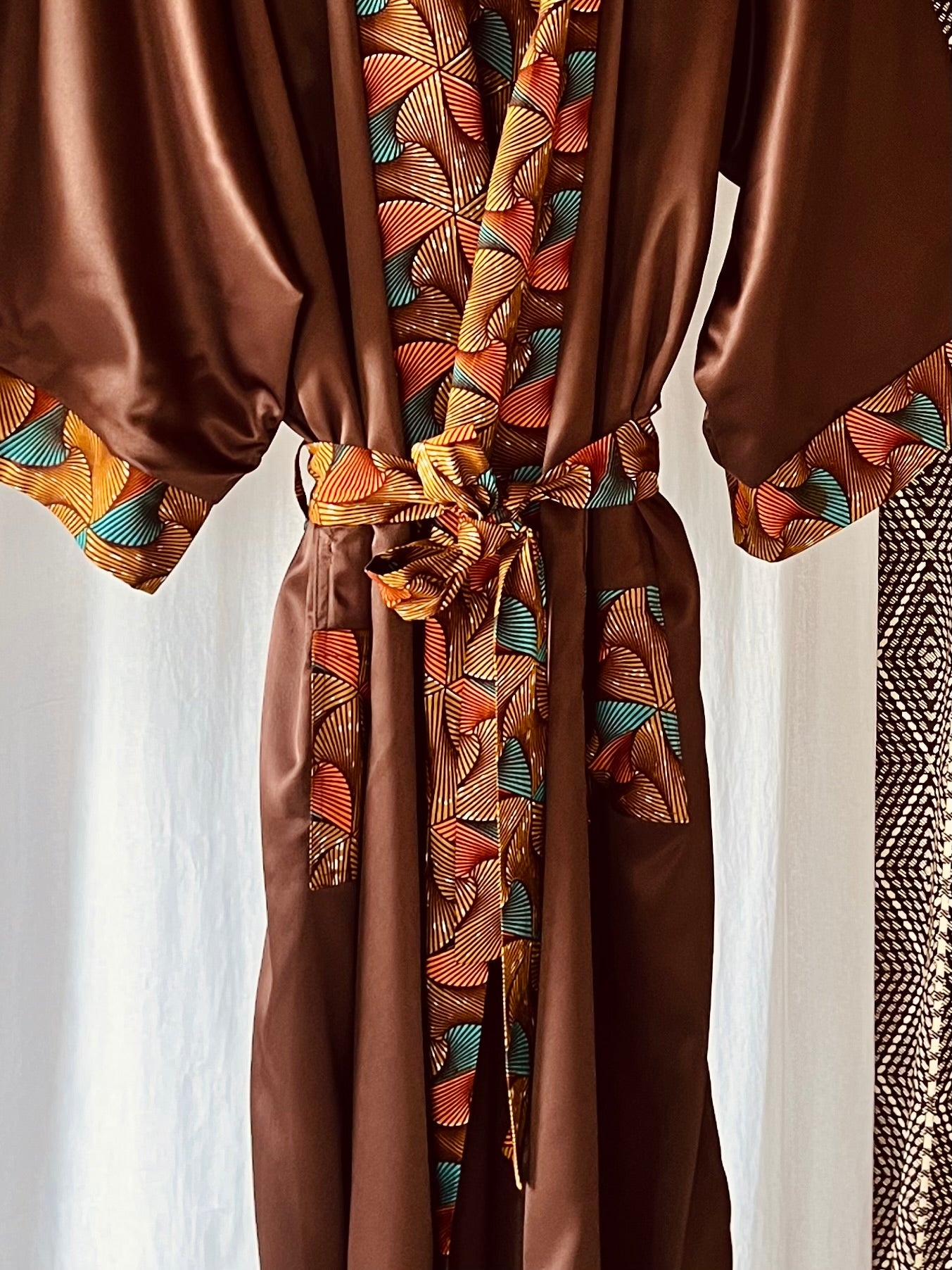 Reversible Afrikimo “Beating Drum III” - Dark Brown Satin