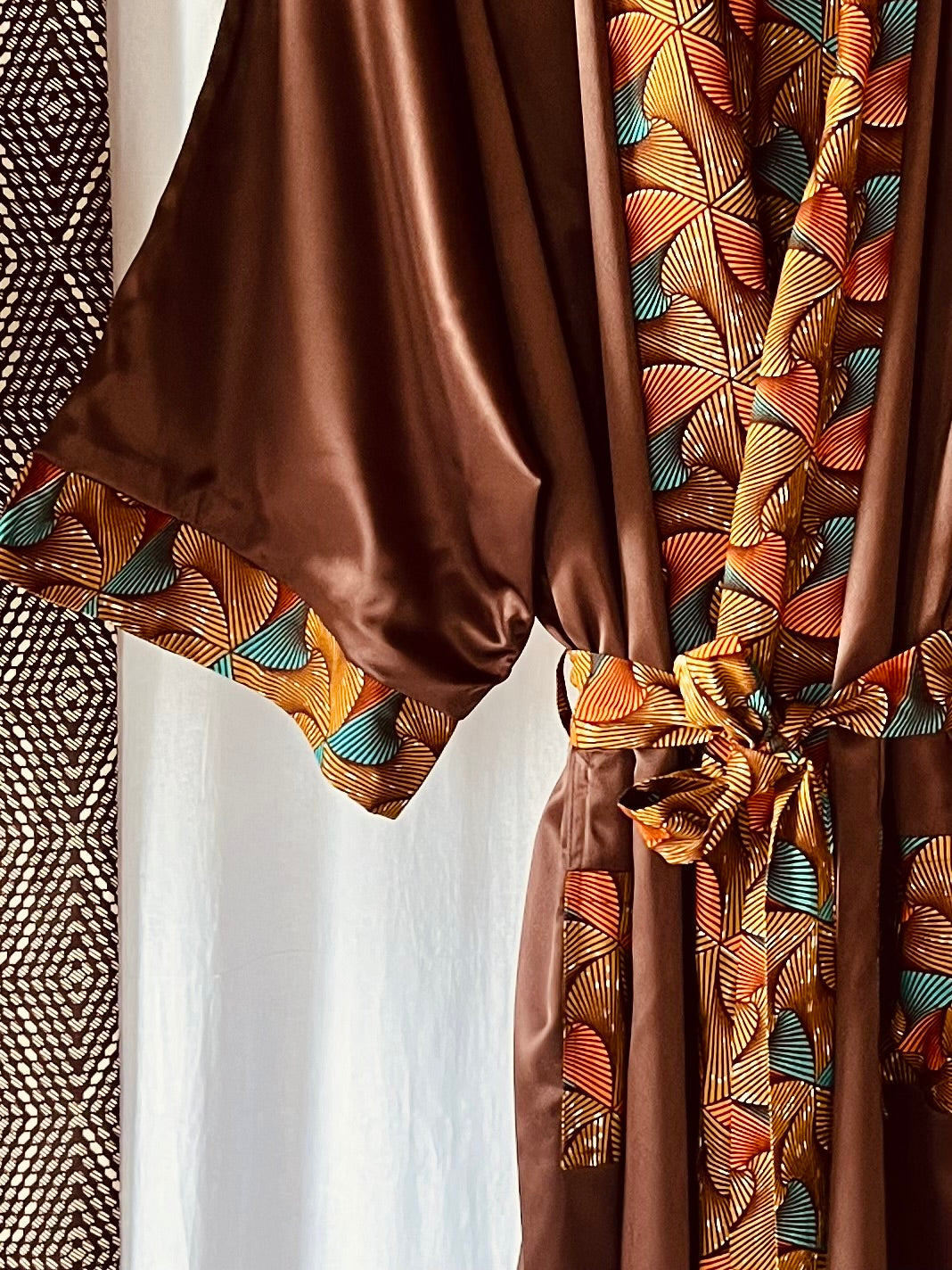 Reversible Afrikimo “Beating Drum III” - Dark Brown Satin