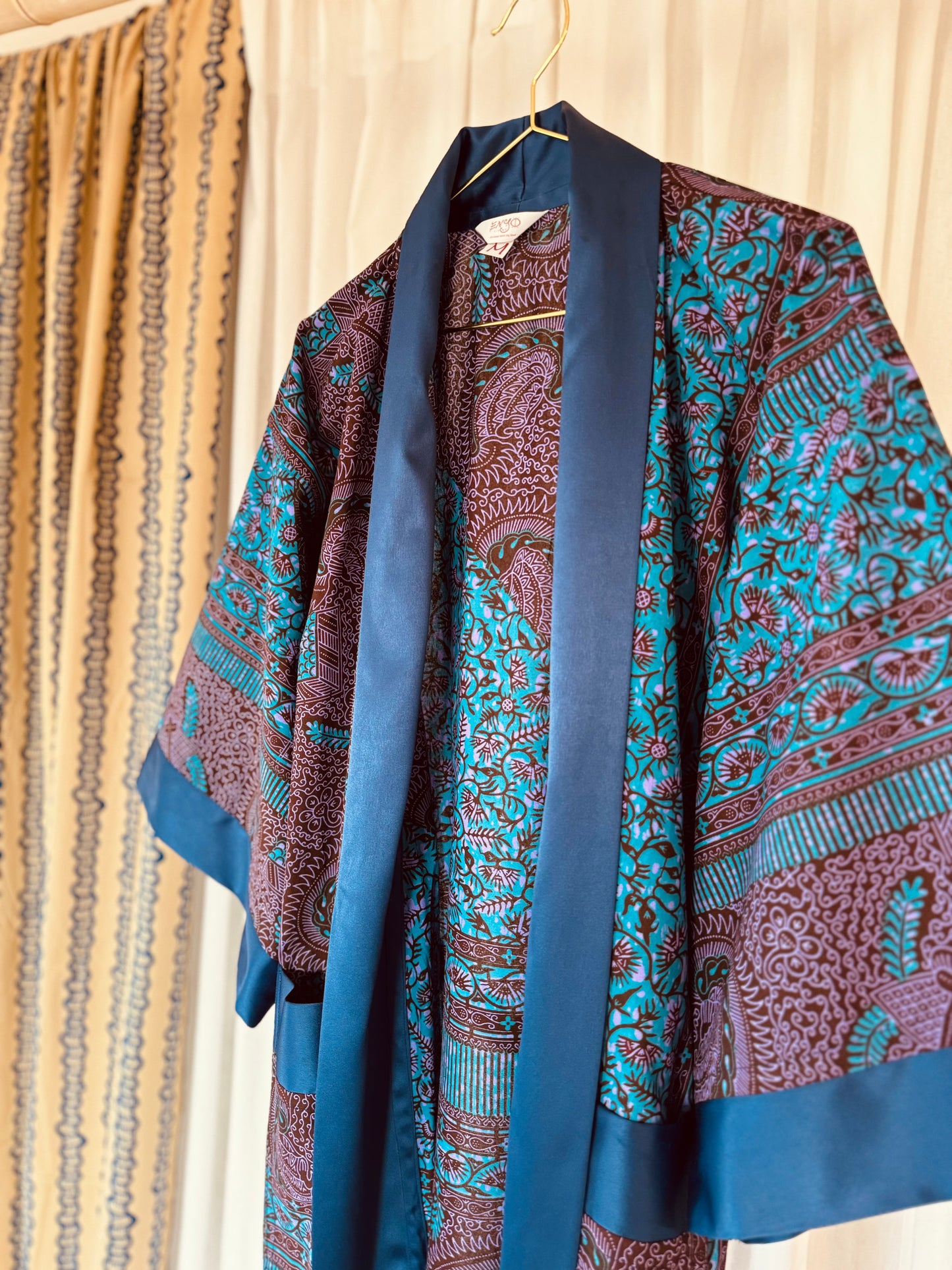Afrikimo "Morning Glory II" - Royal Blue Satin
