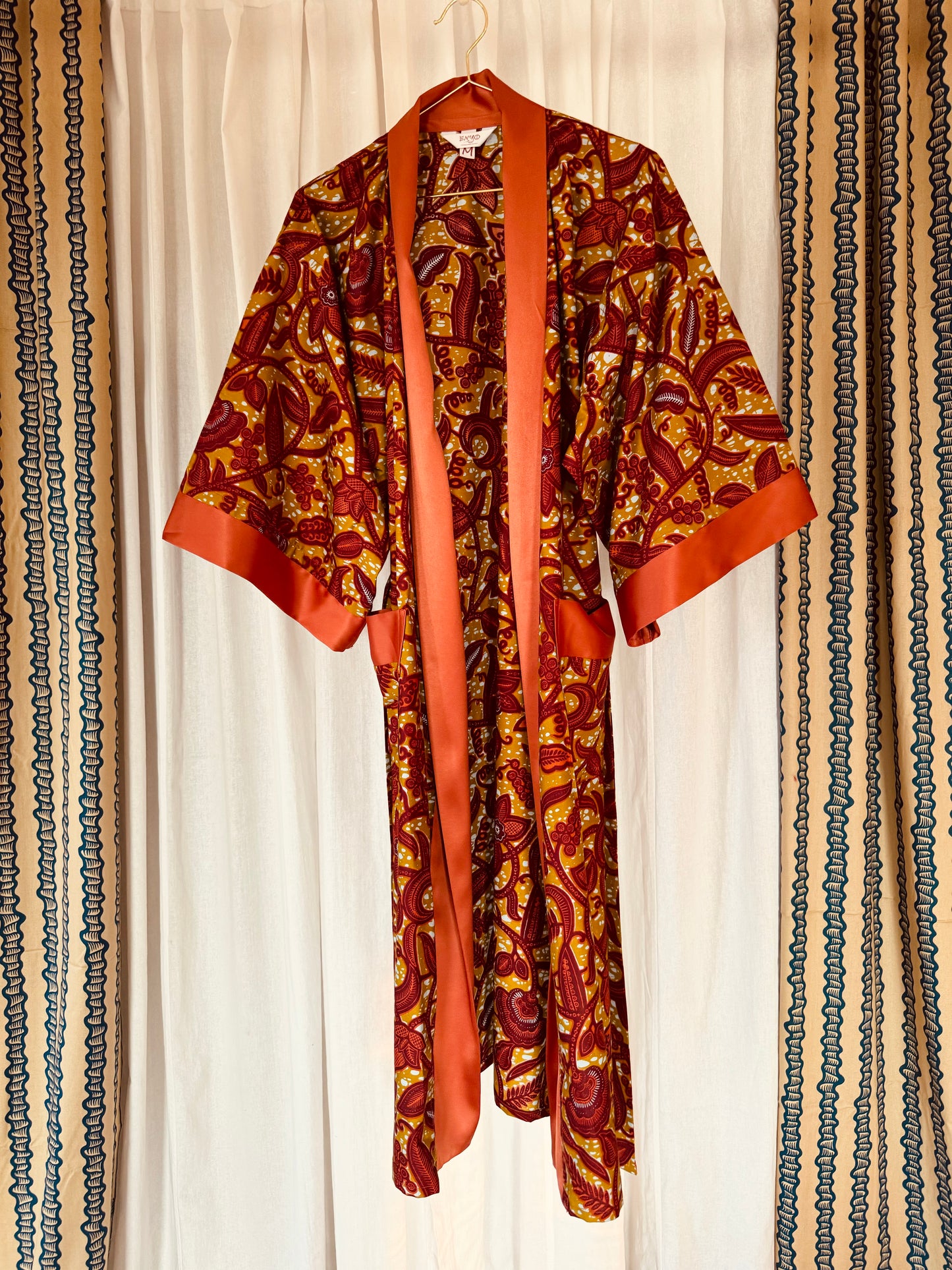 Kimono "Rise and Shine", Imprimé Africain & Satin, Marron/Orange/Vert