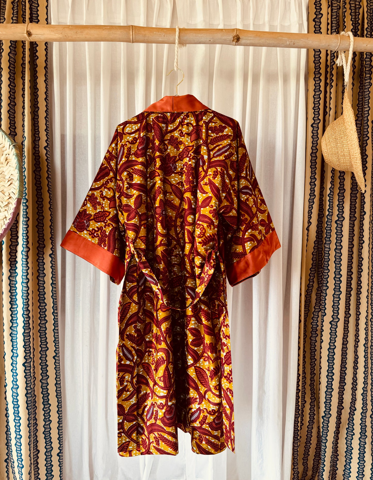 Wendbarer Afrikimo "Rise and Shine III"  - Dunkelroter Satin