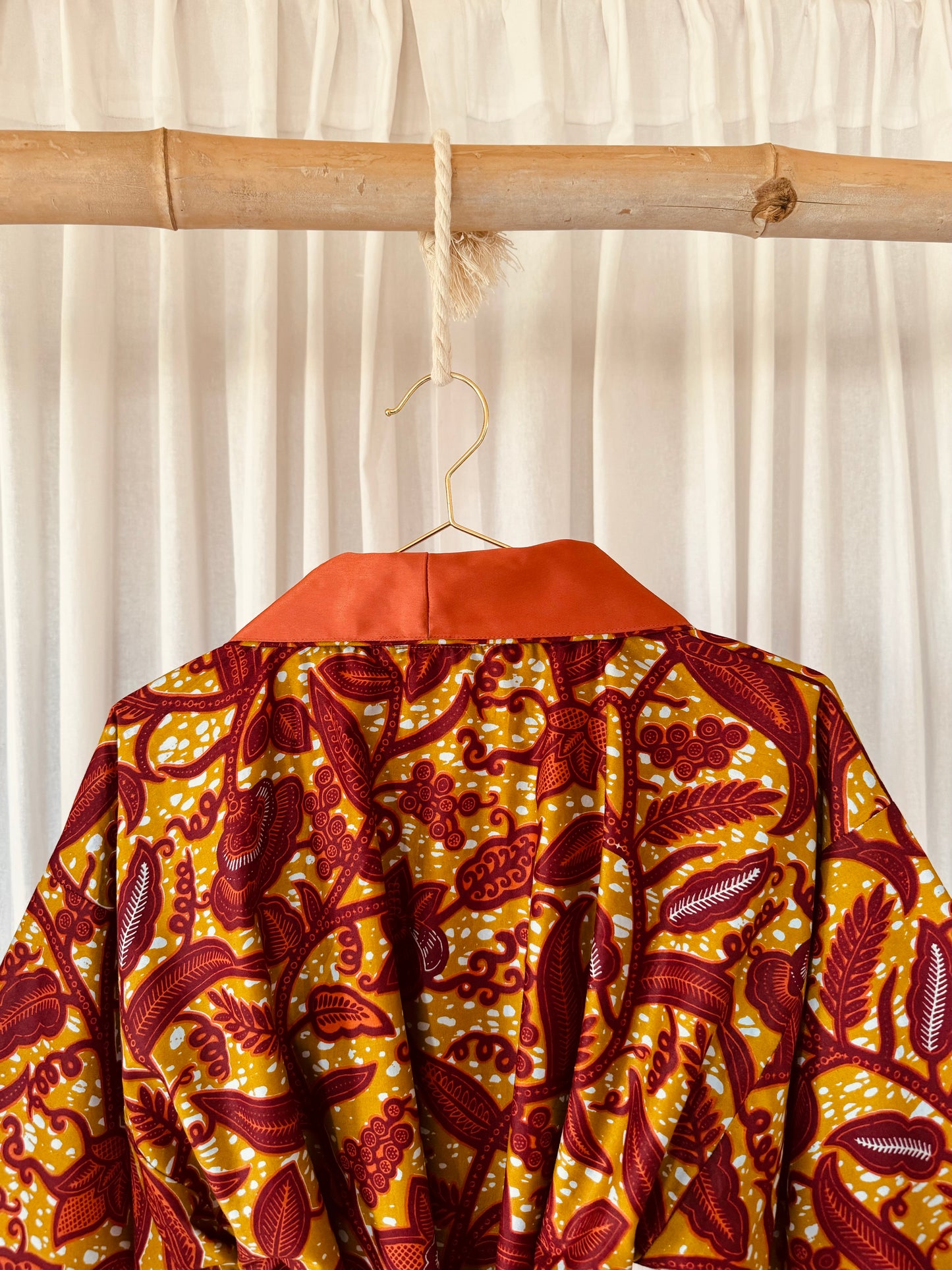 Wendbarer Afrikimo "Rise and Shine III"  - Dunkelroter Satin
