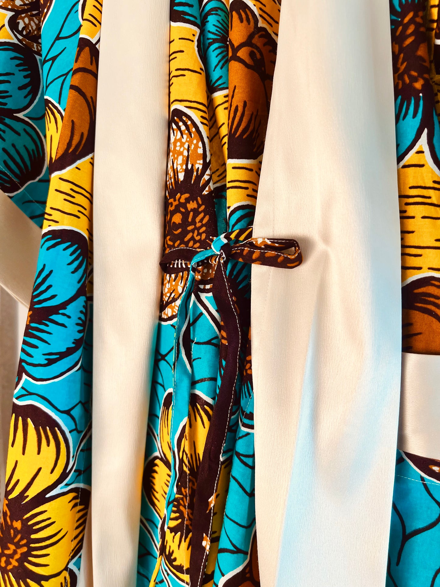 Afrikimo "Buttercup" - Creme Satin