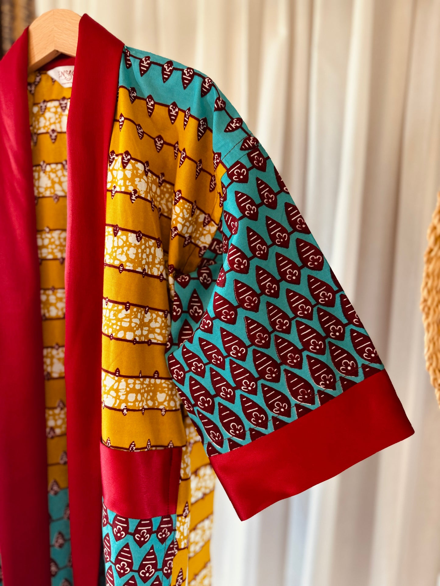 Kids - Afrikimo "Cracking Nut" - Red Satin