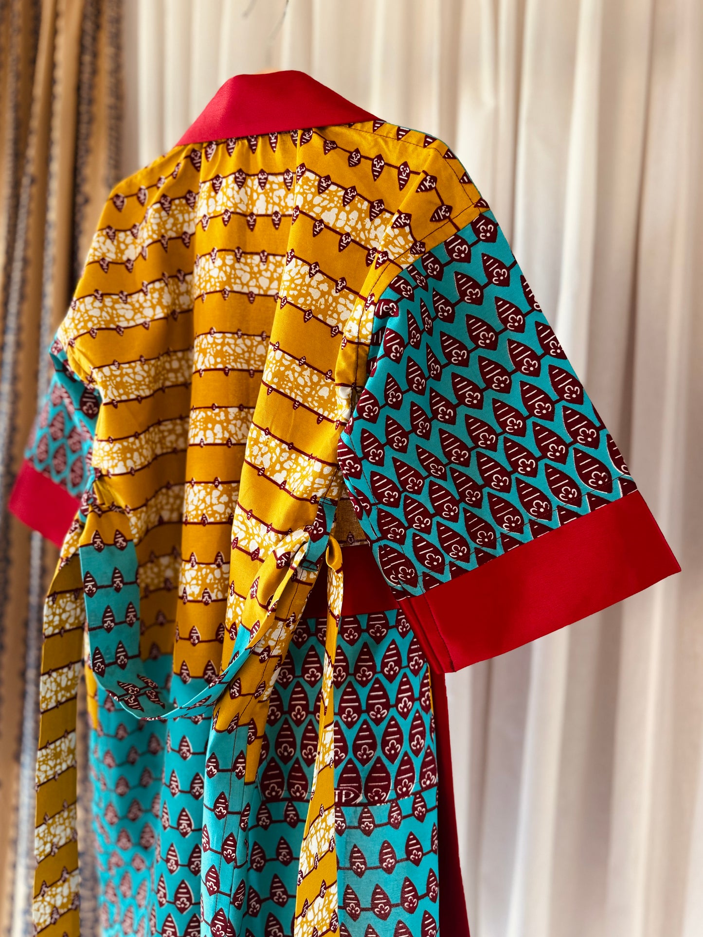 Kids - Afrikimo "Cracking Nut" - Red Satin