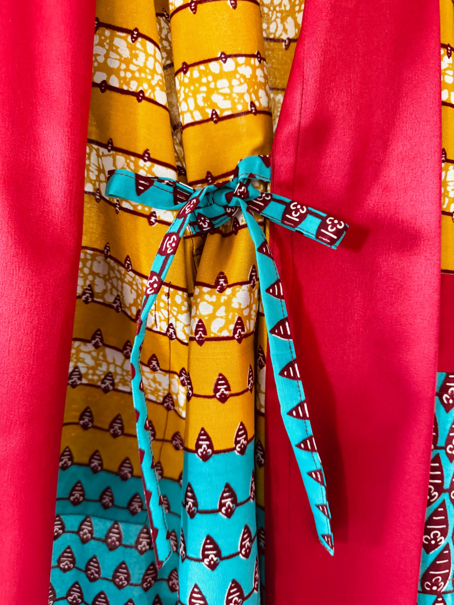 Kids - Afrikimo "Cracking Nut" - Red Satin