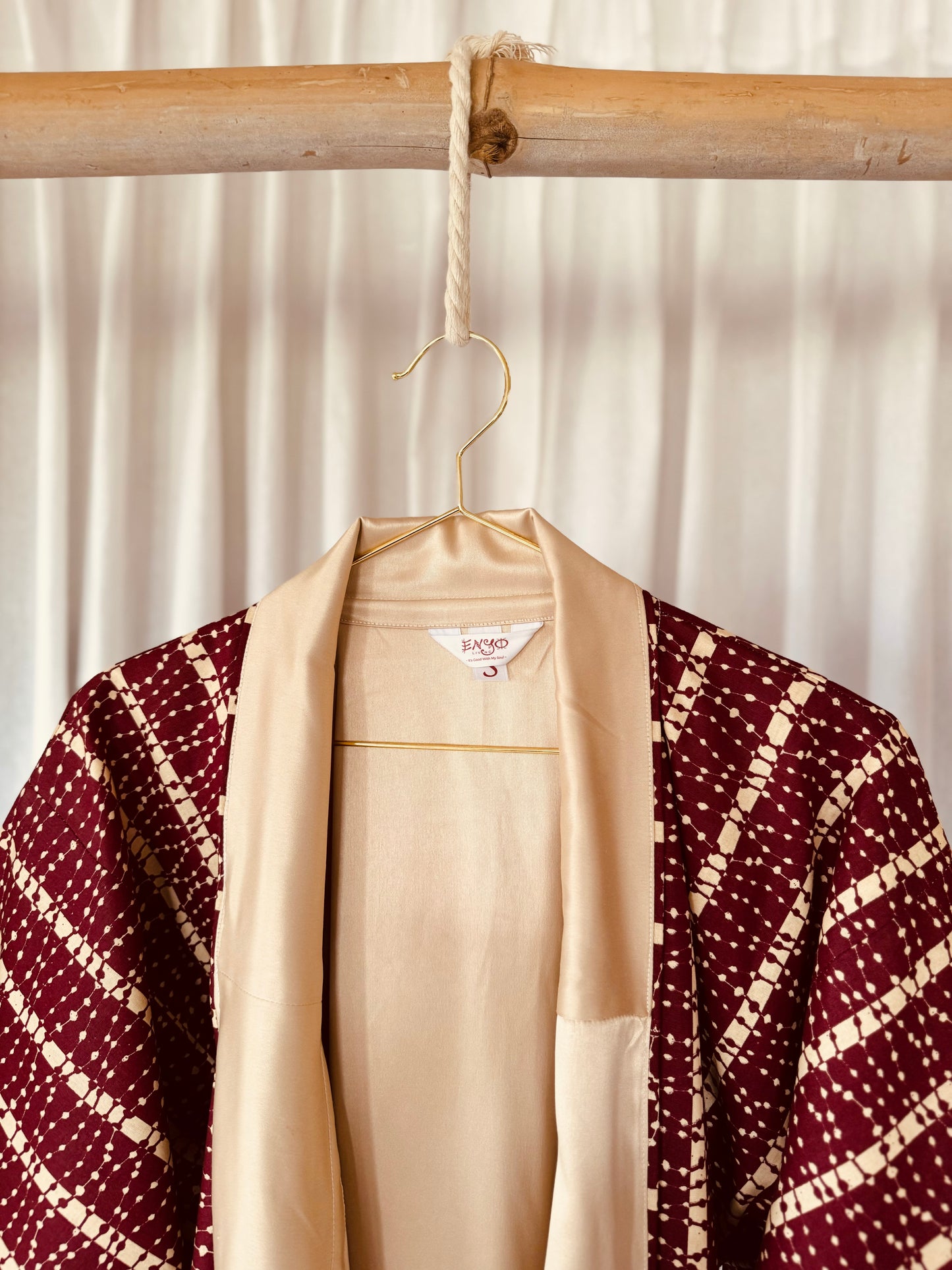 Reversible Afrikimo "Crimson Champagne" with Creme Satin