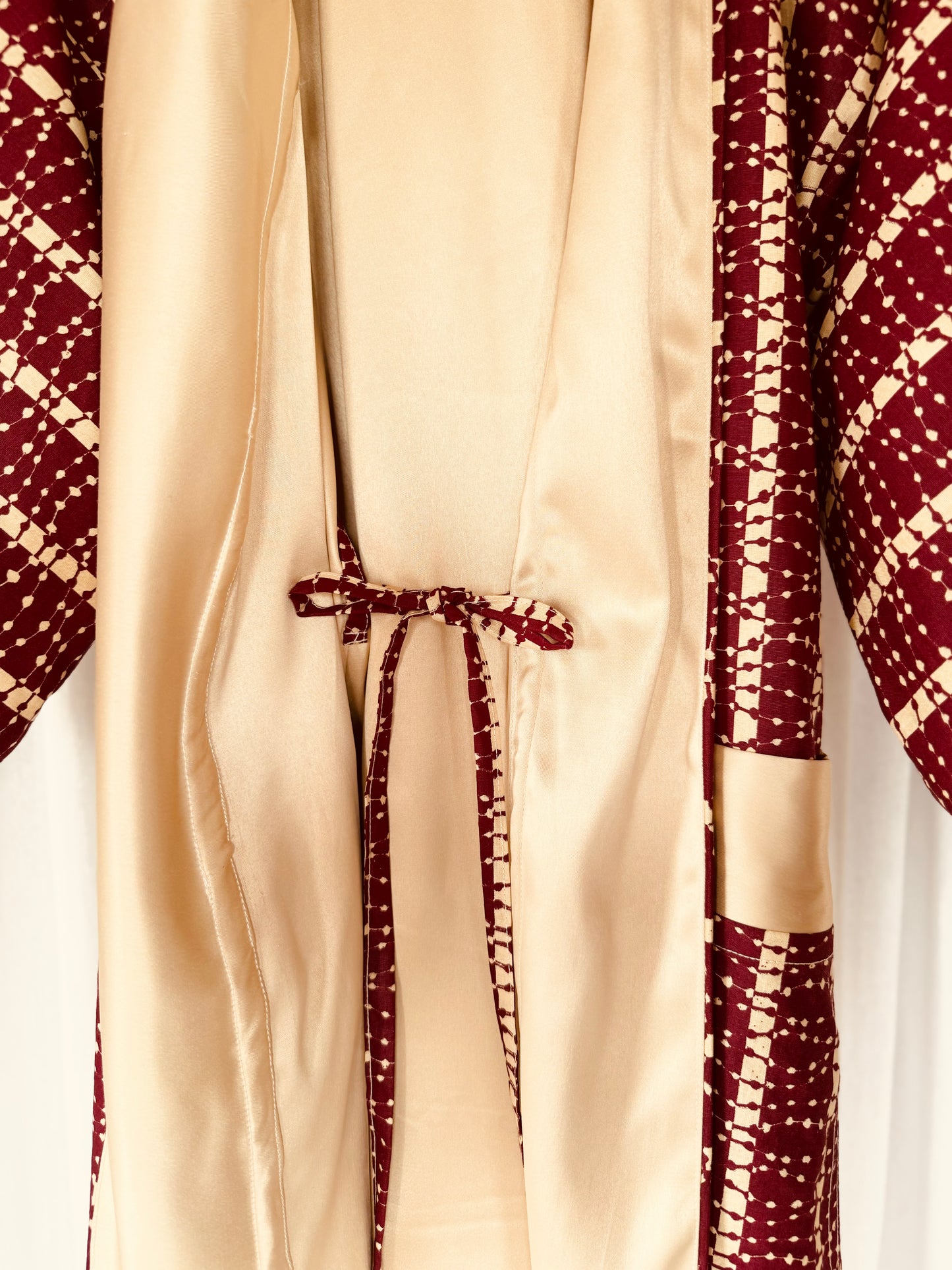 Reversible Afrikimo "Crimson Champagne" with Creme Satin