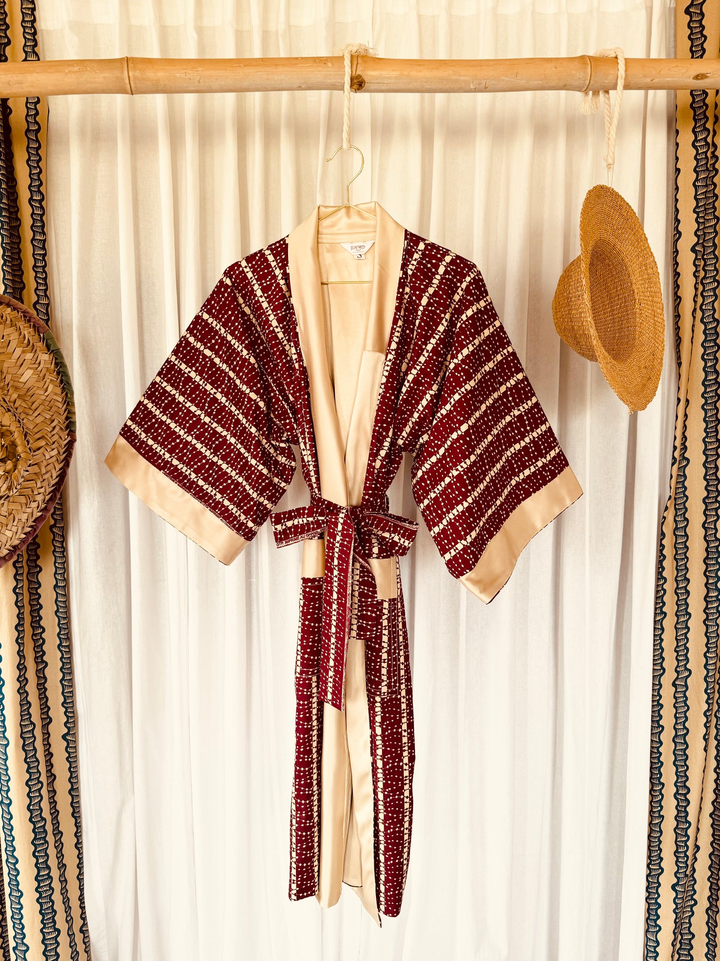 Reversible Afrikimo "Crimson Champagne" with Creme Satin