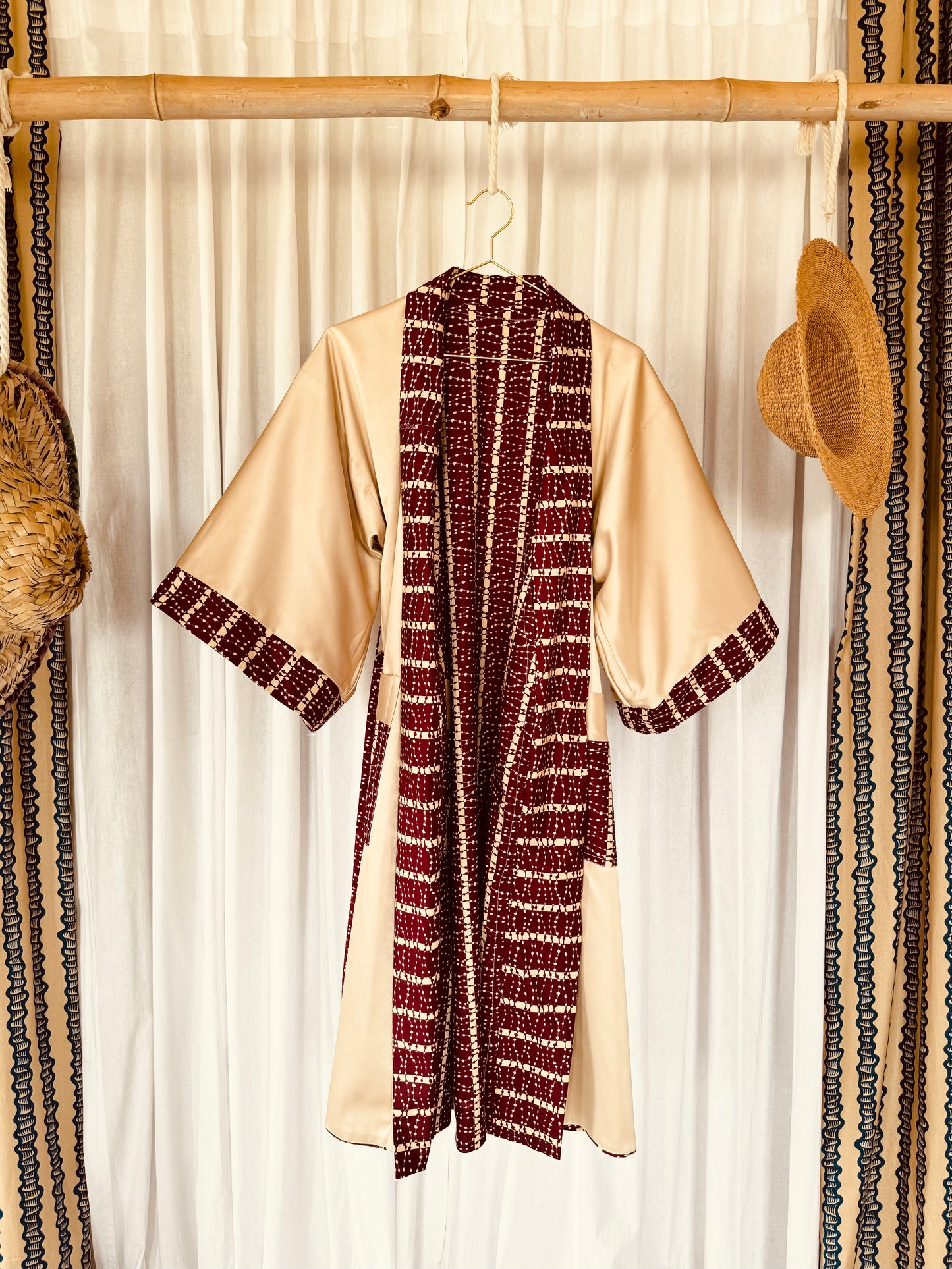Reversible Afrikimo "Crimson Champagne" with Creme Satin