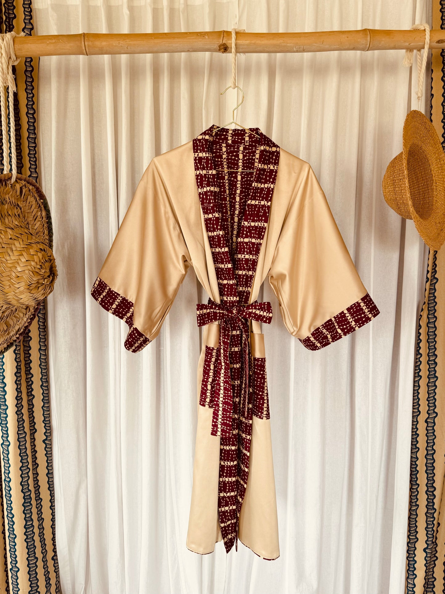 Reversible Afrikimo "Crimson Champagne" with Creme Satin