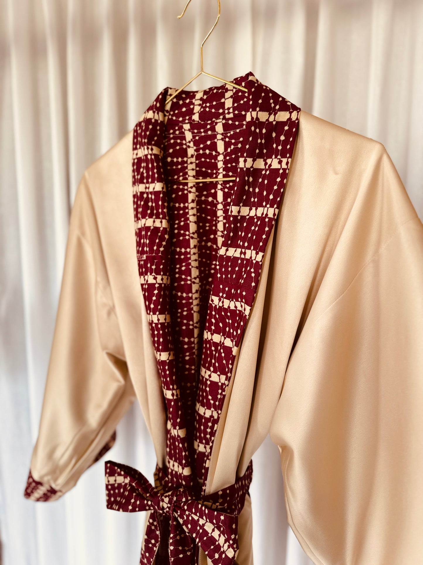 Reversible Afrikimo "Crimson Champagne" with Creme Satin