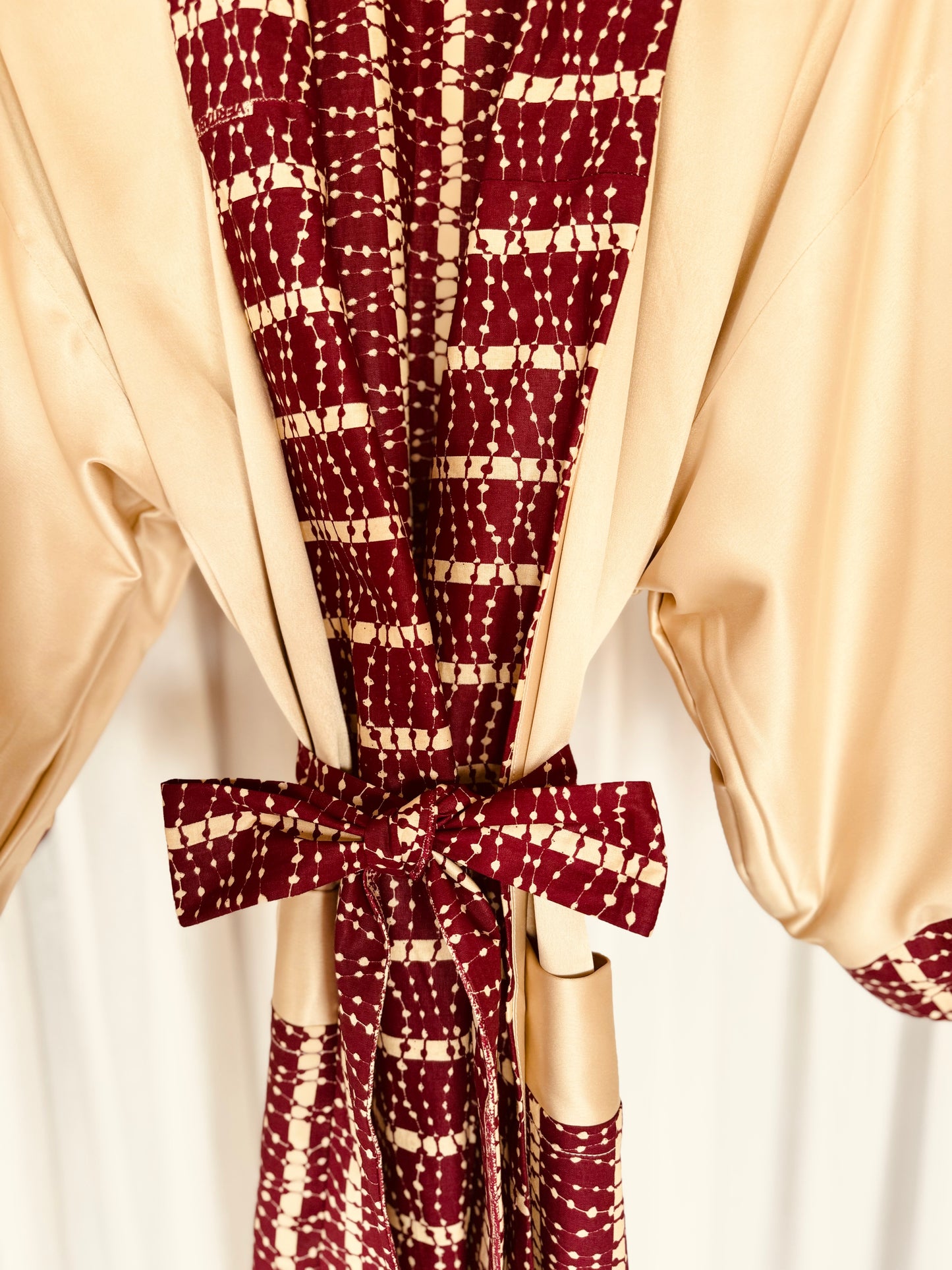 Reversible Afrikimo "Crimson Champagne" with Creme Satin