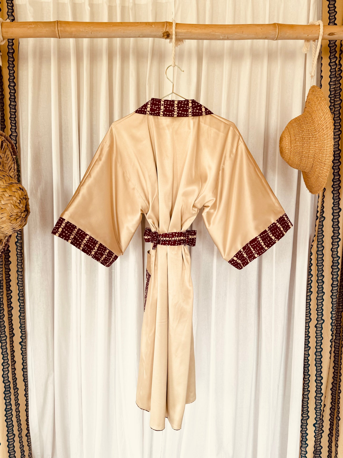 Reversible Afrikimo "Crimson Champagne" with Creme Satin