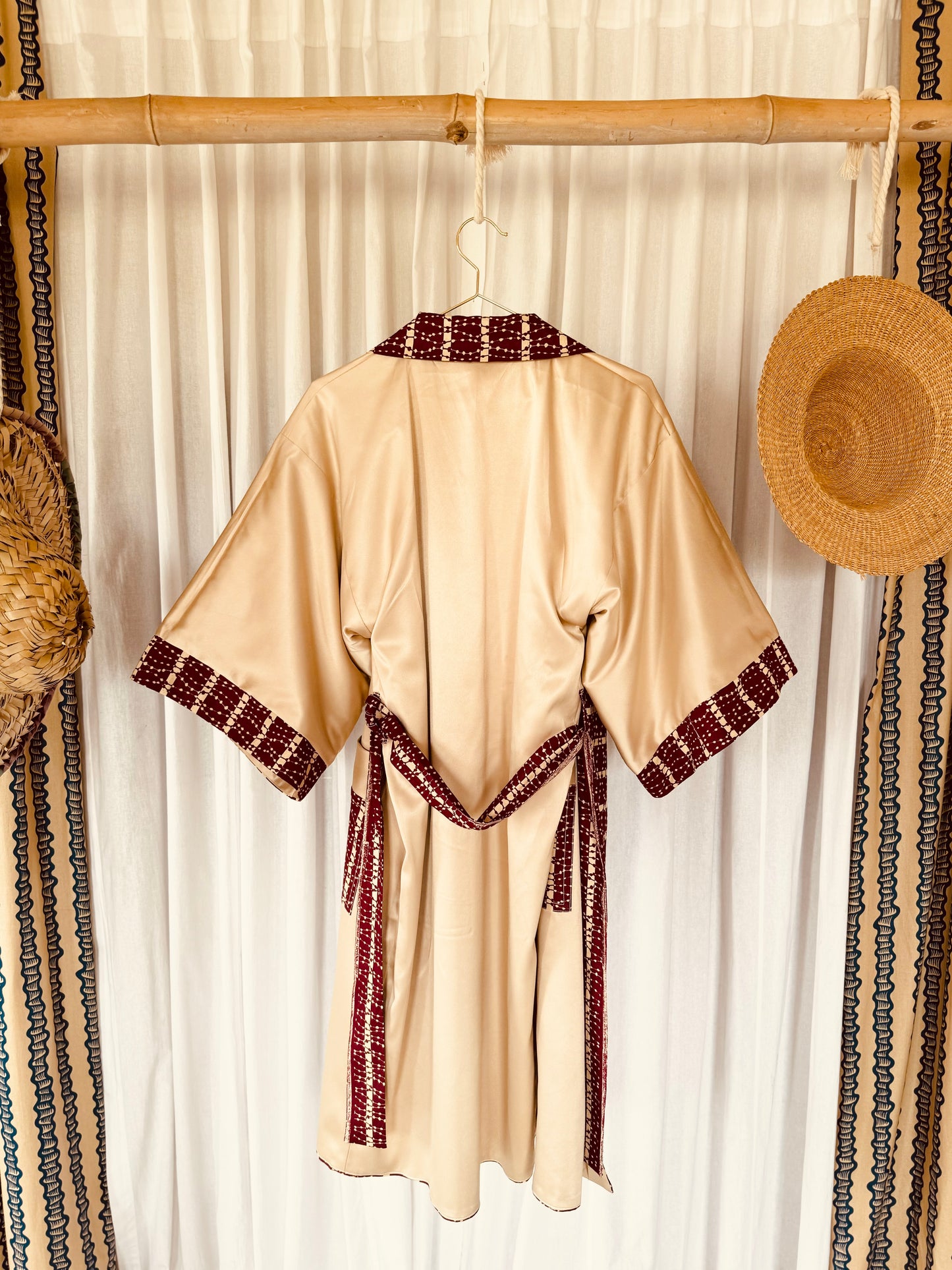 Reversible Afrikimo "Crimson Champagne" with Creme Satin