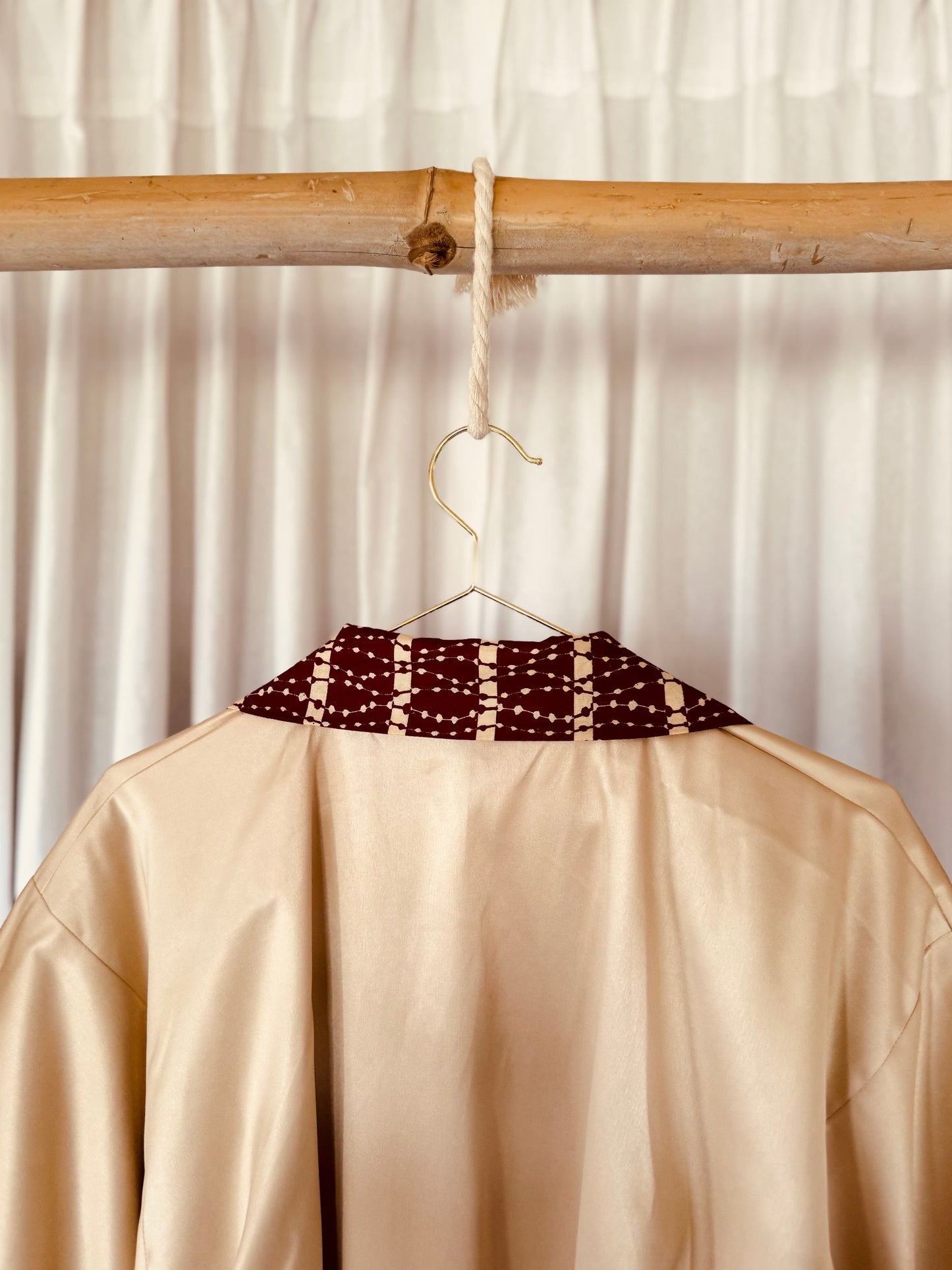 Reversible Afrikimo "Crimson Champagne" with Creme Satin
