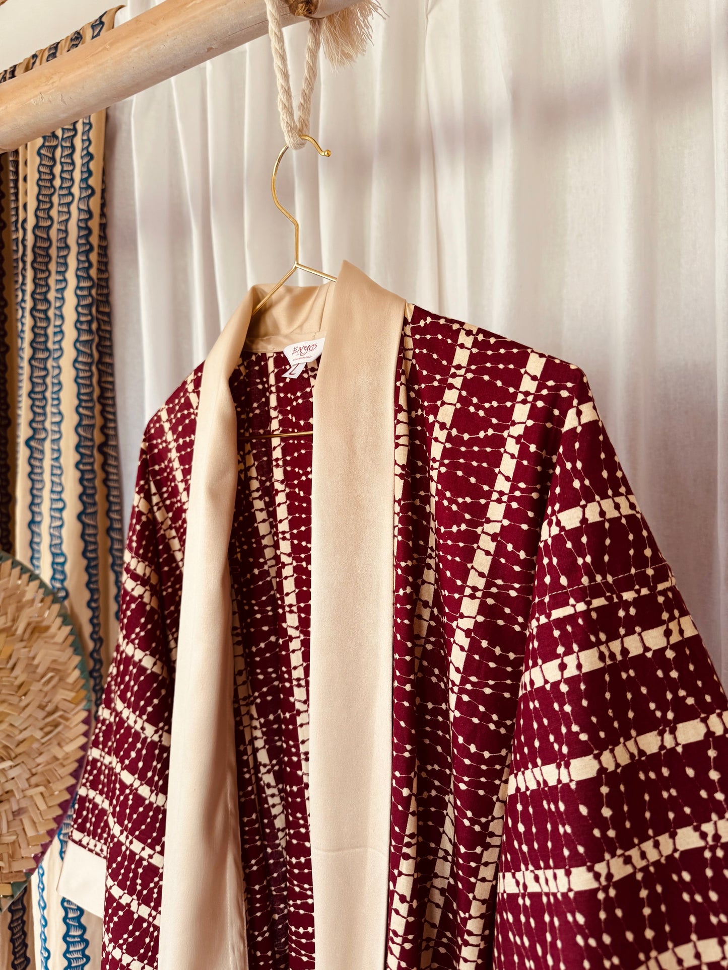Afrikimo "Mondblume III" - Roter Satin