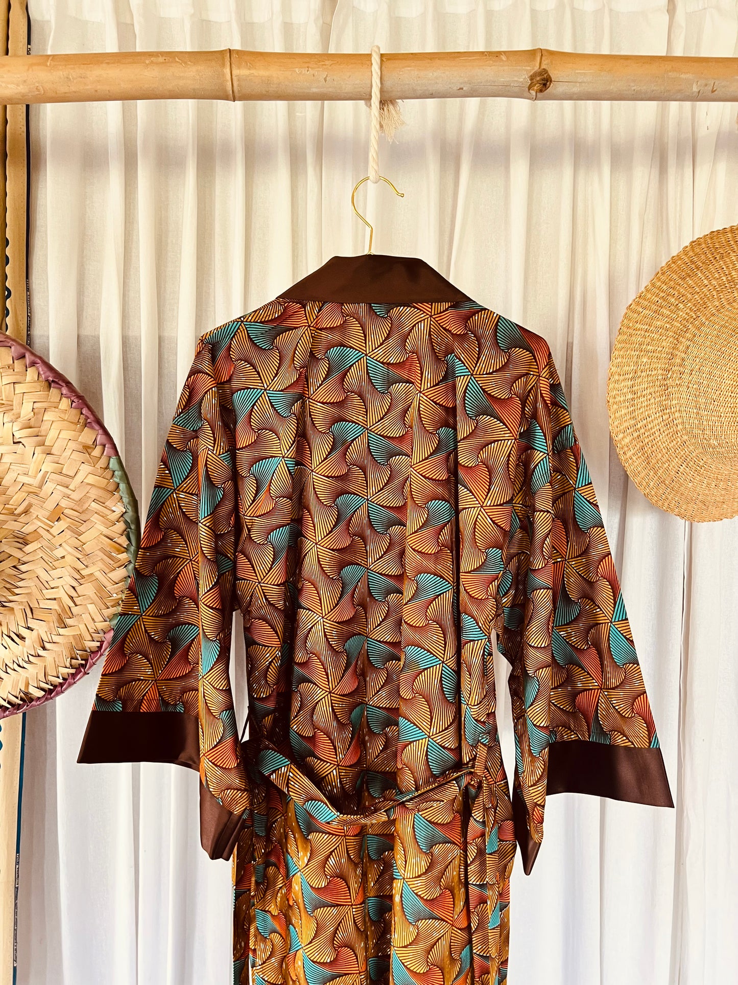 Afrikimo "Mondblume III" - Roter Satin