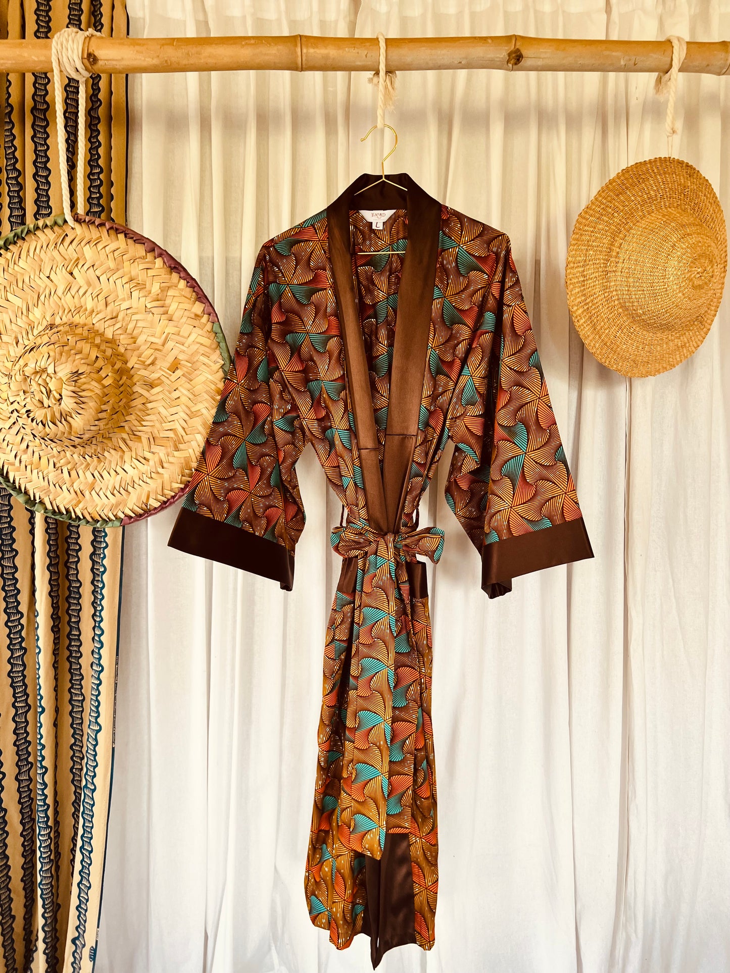 Afrikimo "Mondblume III" - Roter Satin