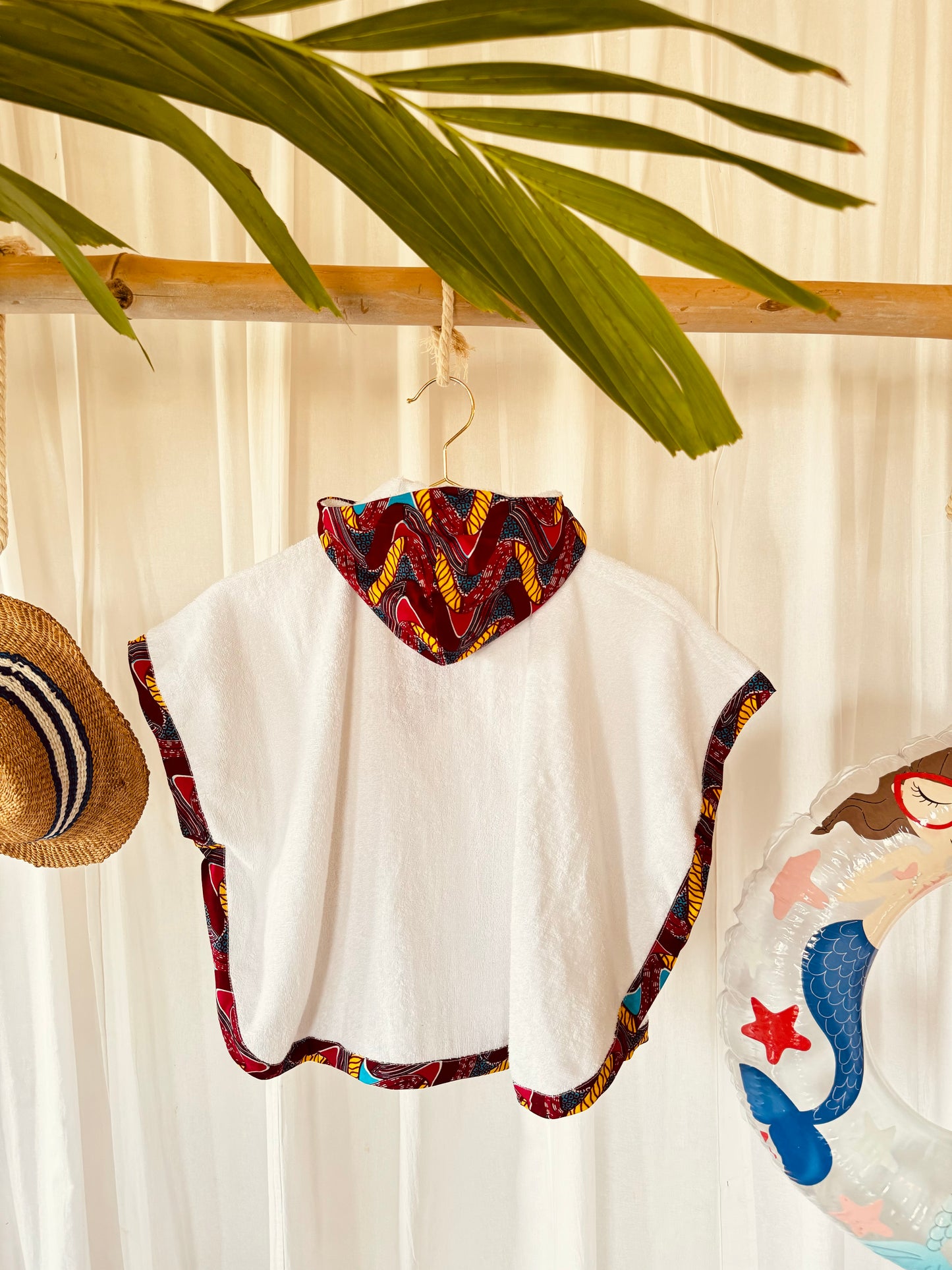 Kids - Poncho "Rainbow Flutters"