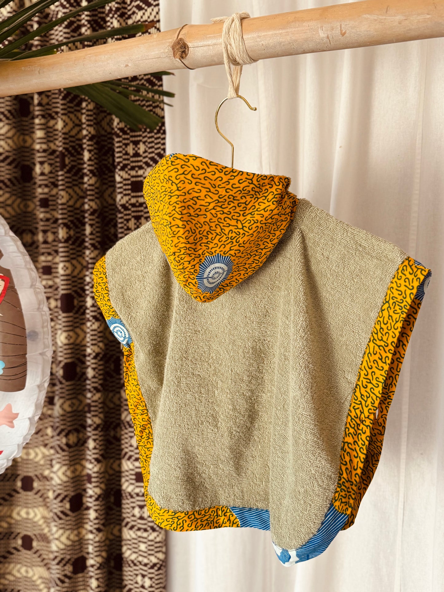 Kids - Poncho "Gramophone I "