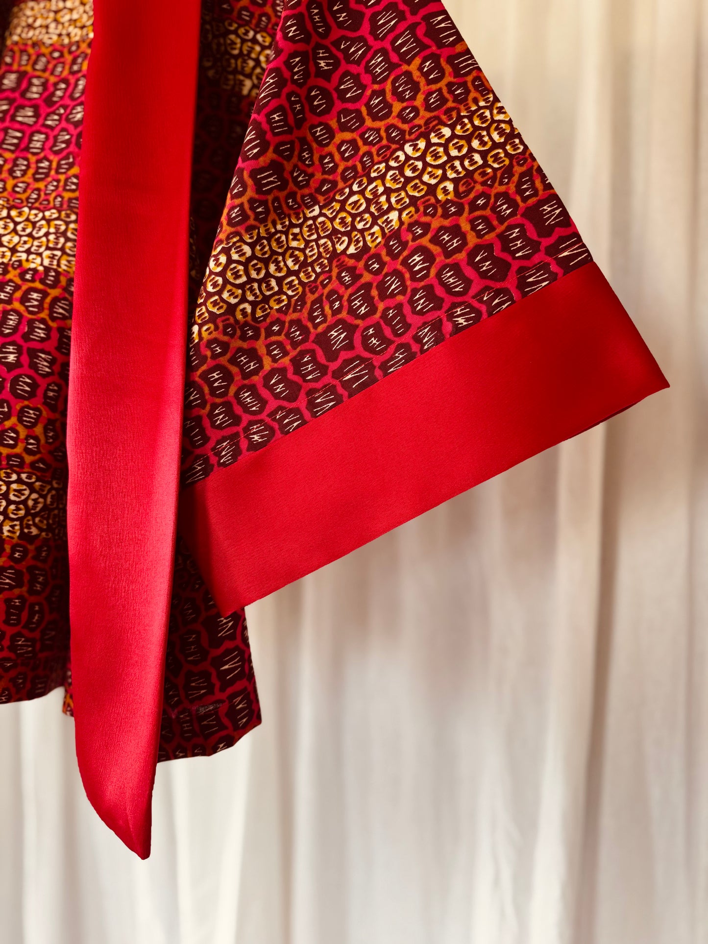 Afrikimo Jacket "Gravels of Joy II" - Red satin