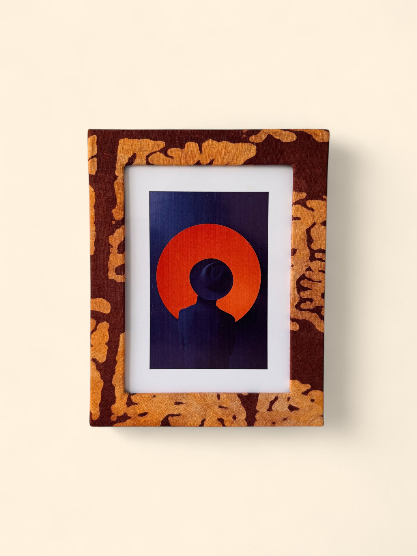 Picture Frame "The Quiet Back", 6"x 8"