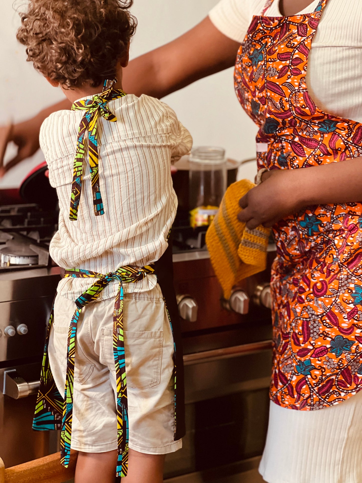 Kids - Reversible Apron “Piano Bar”